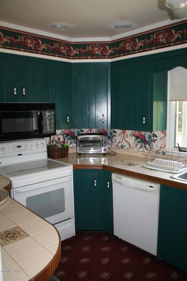 1866 Fair Ave, Honesdale, PA 18431 - photo 5