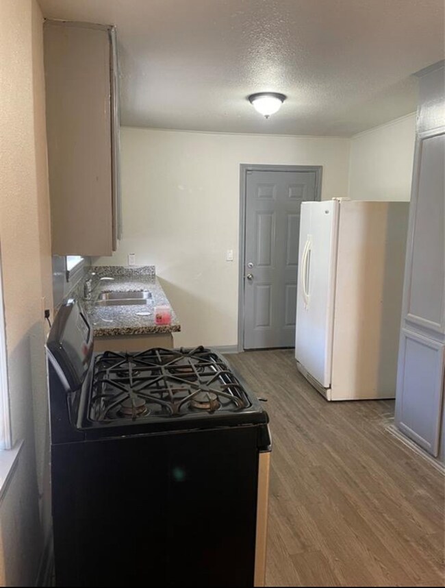 4210 Tampico St, Houston, TX 77016 - photo 3