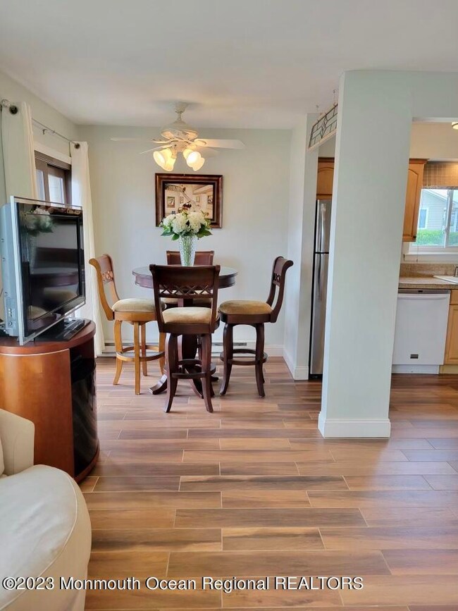 Yacht Harbor unit A9 (Winter), Sea Bright, NJ 07760 - photo 7