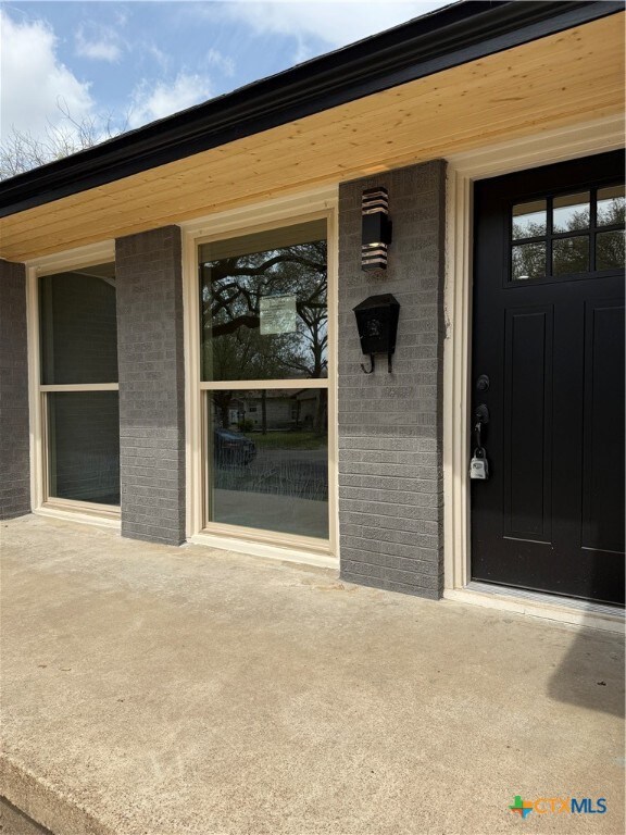 front large patio
