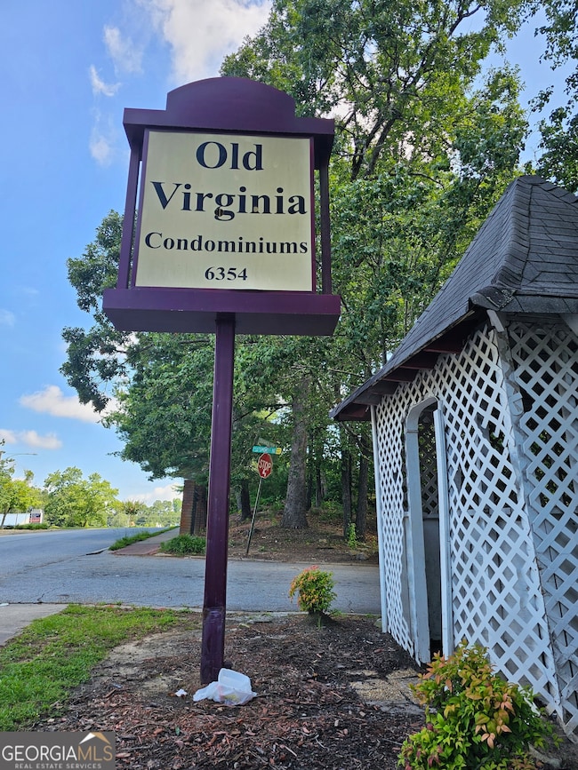 6354 Shannon Pkwy unit 11, Union City, GA 30291 - photo 2