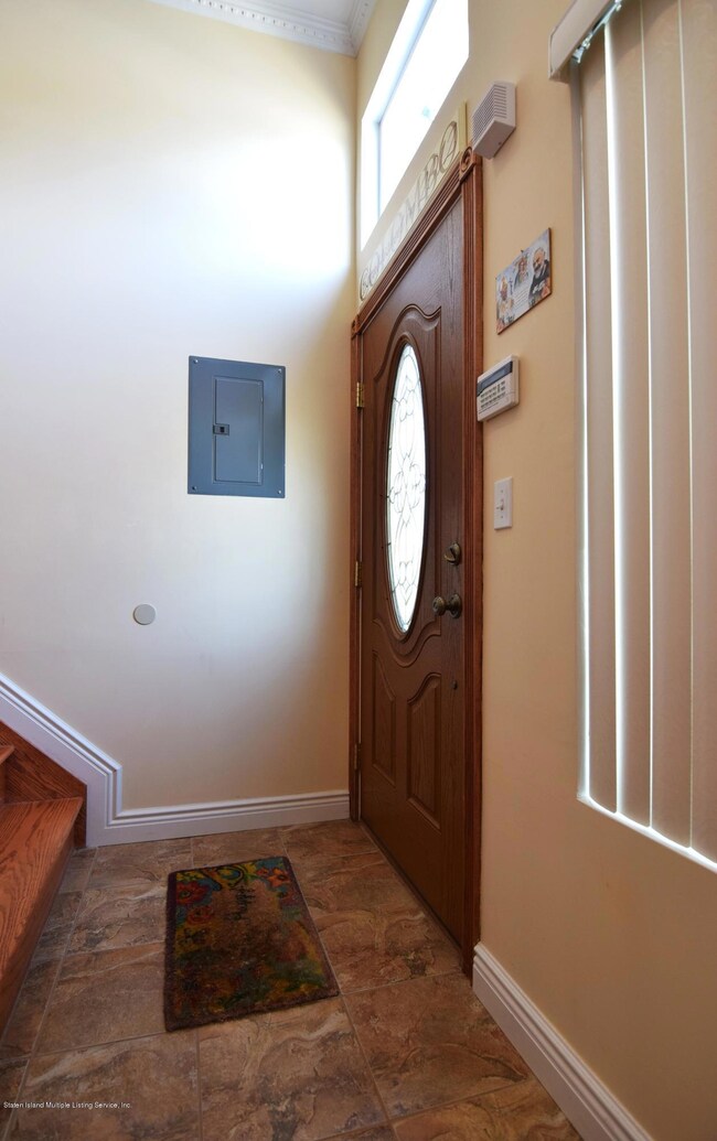(2) Entry Foyer
