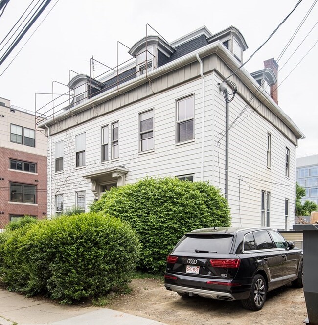 49 Kent St unit 5, Brookline, MA 02445 - photo 5