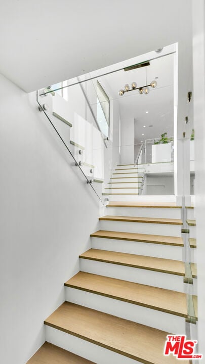 2021 Davies Way, Los Angeles, CA 90046 - photo 5