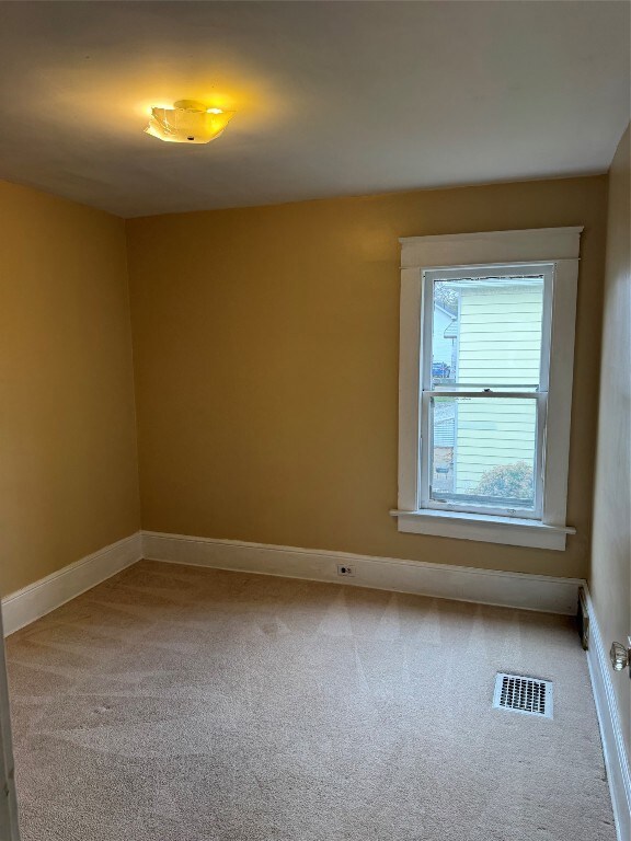 2106 Poplar St, Erie, PA 16502 - photo 6