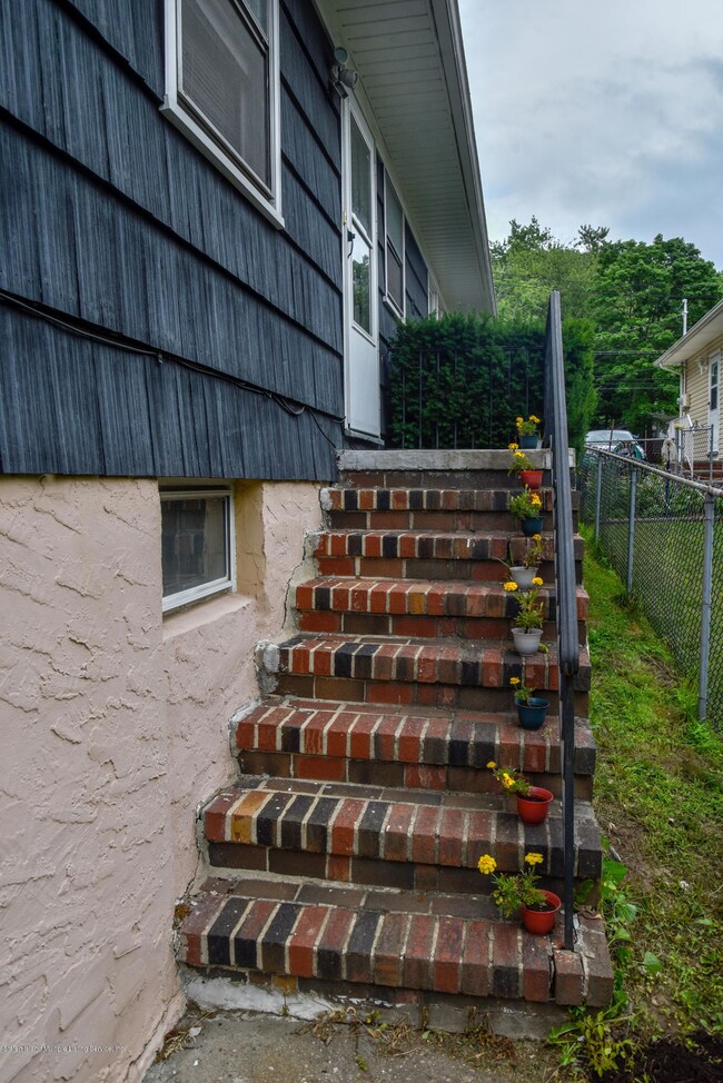170 Purdy Ave, Staten Island, NY 10314 - photo 5