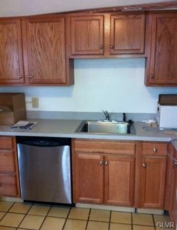 1406 Russell St, Allentown, PA 18102 - photo 2