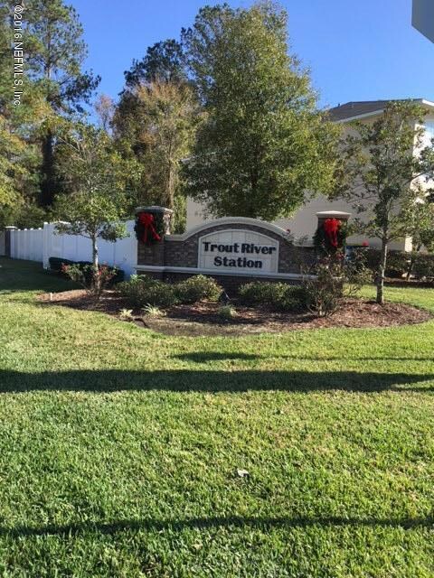 10513 Maidstone Cove Dr, Jacksonville, FL 32218 - photo 2