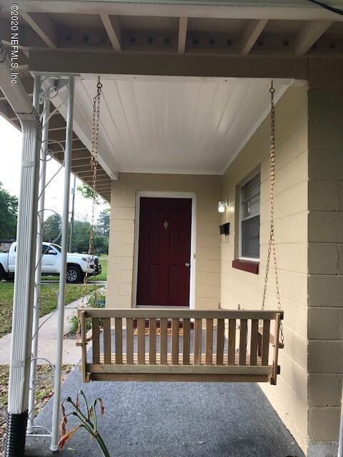 4702 Solandra Cir W, Jacksonville, FL 32210 - photo 5