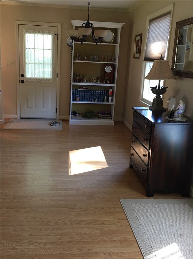 907 Southfield St, Inman, SC 29349 - photo 3