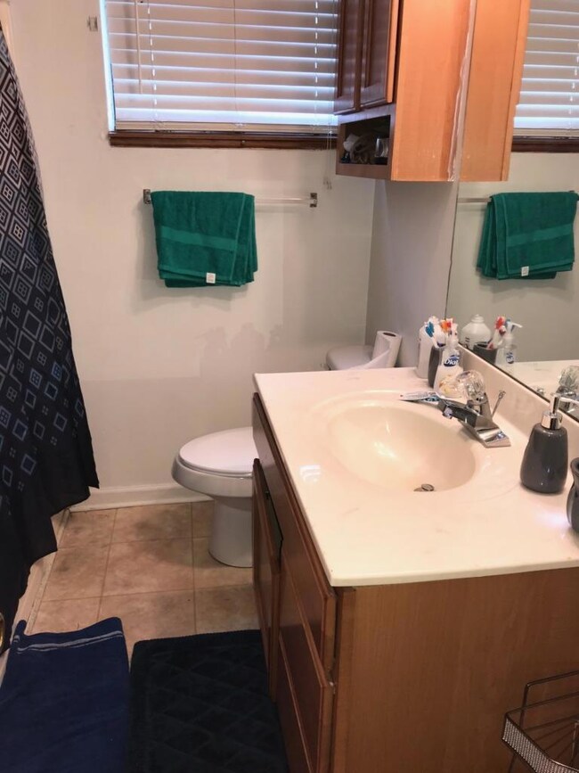 622 Elm Bath