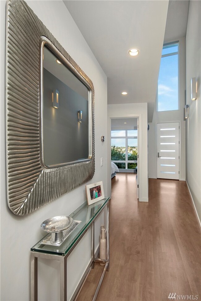 2139 Waverly Place N, Seattle, WA 98109 - photo 5