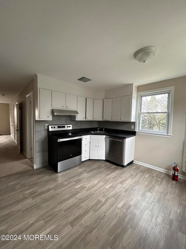 29 2nd St unit A, Rumson, NJ 07760 - photo 3