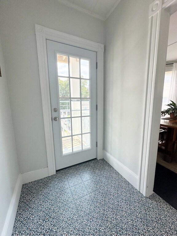 17 Sturgis St unit 2, Woburn, MA 01801 - photo 5