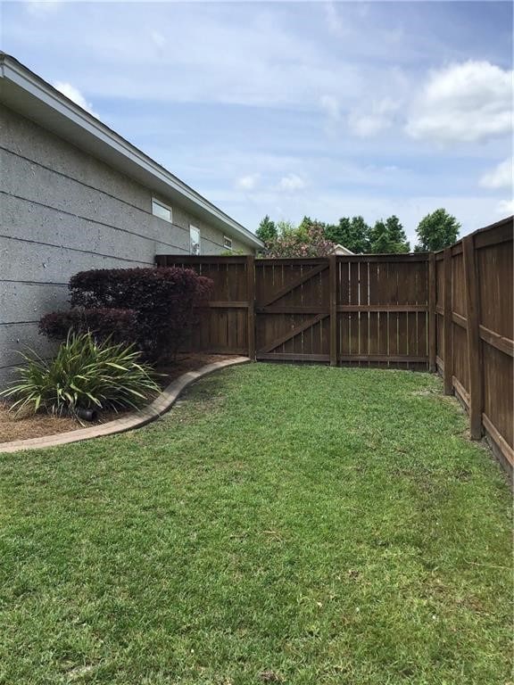 518 Freedom Trail, Brunswick, GA 31525 - photo 2