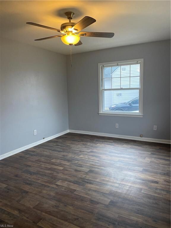 2502 E 38th St, Lorain, OH 44055 - photo 5