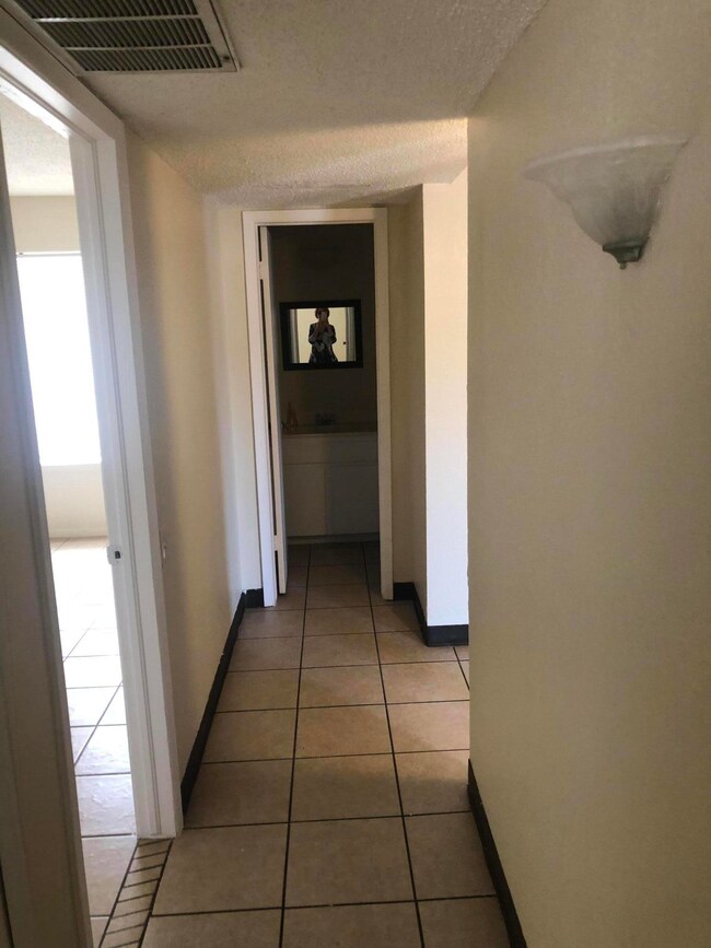 DFE1592D-69EE-4634-A34A-C898024C899C