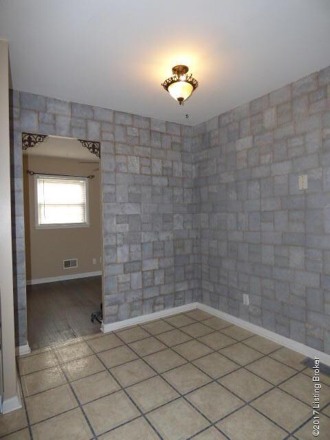 9411 Doewood Ln, Louisville, KY 40291 - photo 7