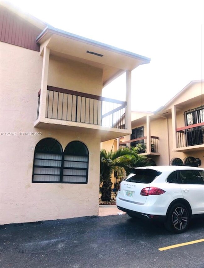 920 SW 7th Ave unit 13, Miami, FL 33130 - photo 3