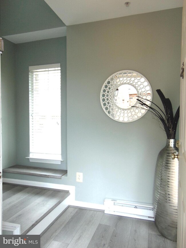 45061 Brae Terrace unit 204, Ashburn, VA 20147 - photo 6