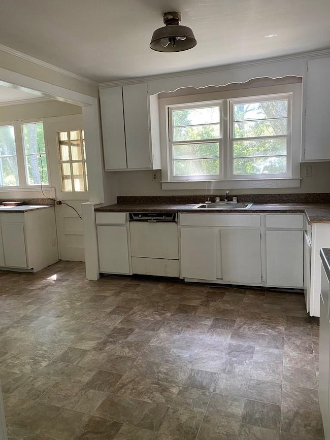 904 W Moore St, Dublin, GA 31021 - photo 7