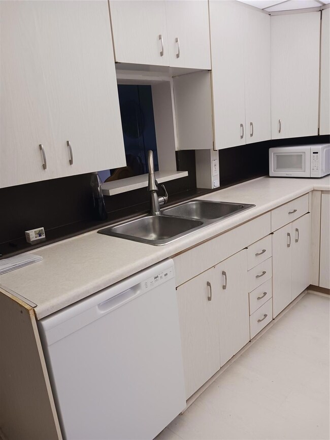 3004 Portofino Isle, Coconut Creek, FL 33066 - photo 7