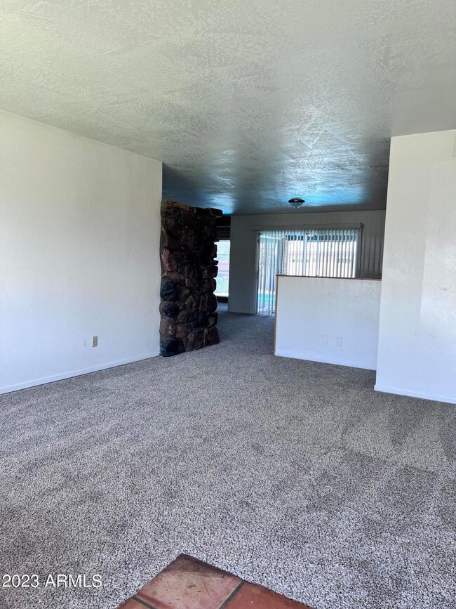 1960 E Cairo Dr, Tempe, AZ 85282 - photo 4