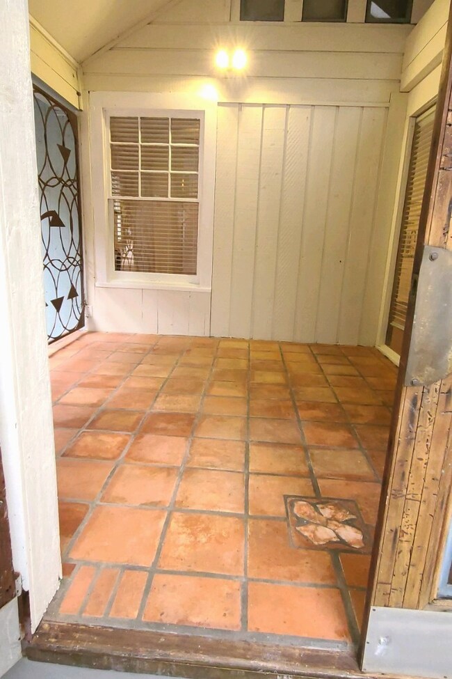 914 Heights Blvd unit A, Houston, TX 77008 - photo 4