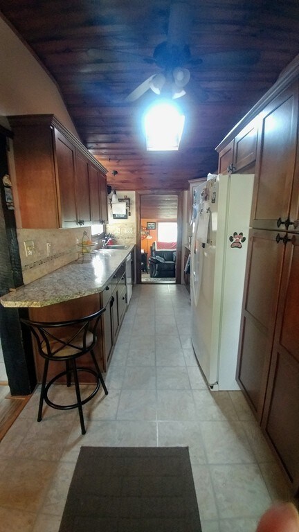 15 Crest St, Ludlow, MA 01056 - photo 2