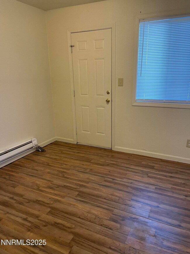 180 Mortensen Ln unit 2, Fernley, NV 89408 - photo 6
