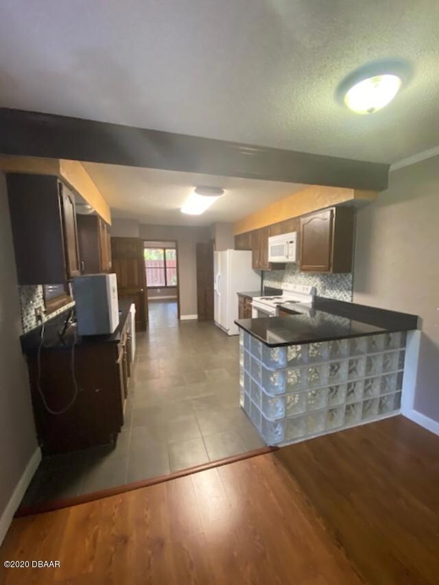 2 eclipse kitchen 3