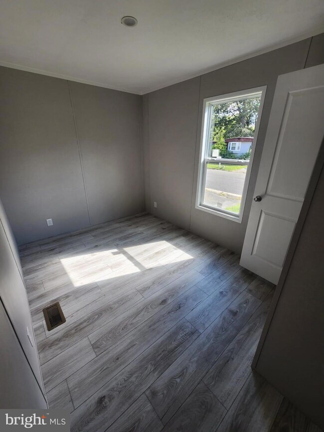 18 Birchwood Dr, Pittsgrove, NJ 08318 - photo 5