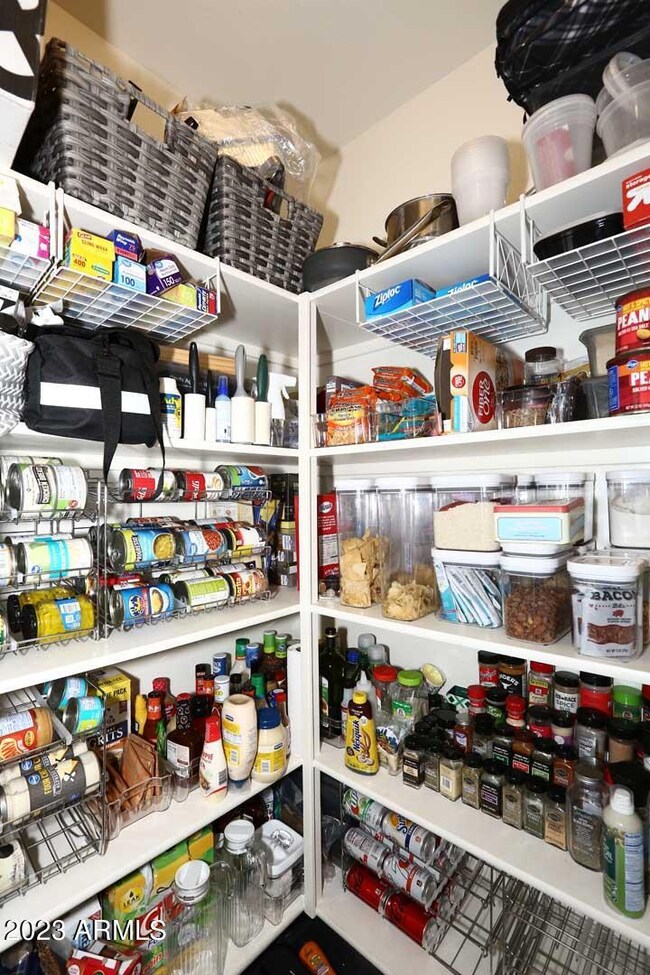 Kitchen-Pantry