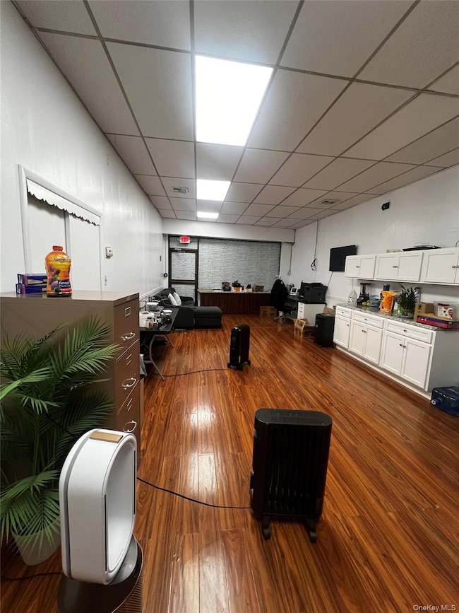 6938 Myrtle Ave, Glendale, NY 11385 - photo 4