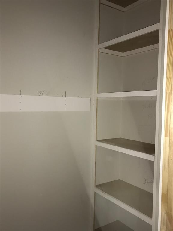 17022 Trailwood Dr, Whitney, TX 76692 - photo 6