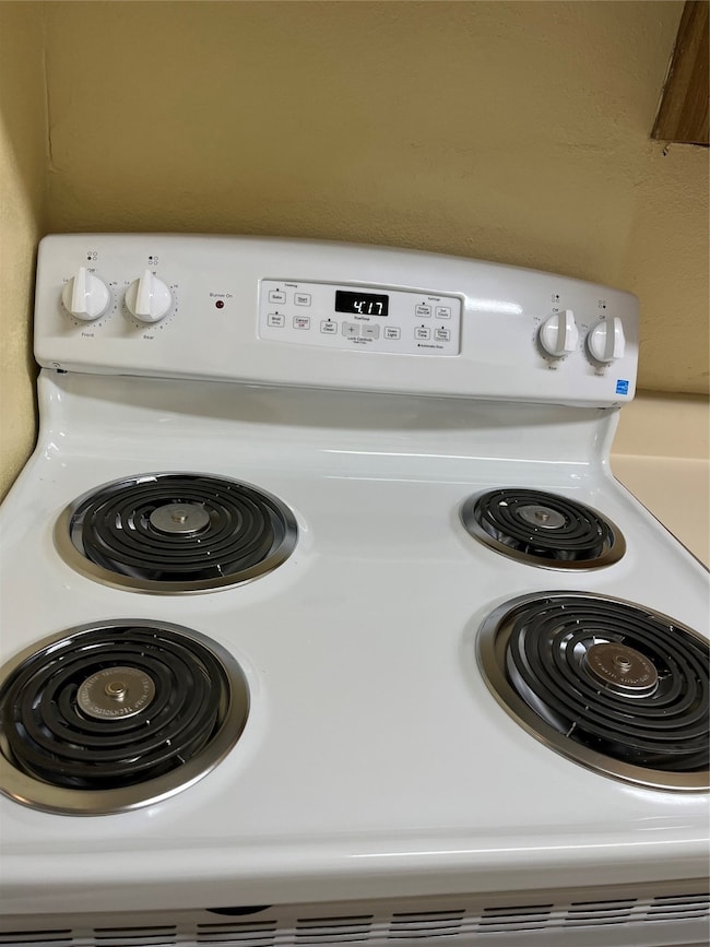 3919 Fairmont Pkwy unit 200, Pasadena, TX 77504 - photo 7