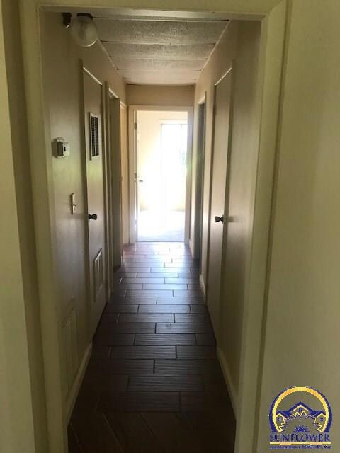 921 SW 31st St, Topeka, KS 66611 - photo 6