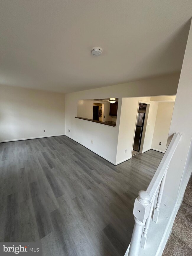 9675 Hagel Cir unit 35/D, Lorton, VA 22079 - photo 4