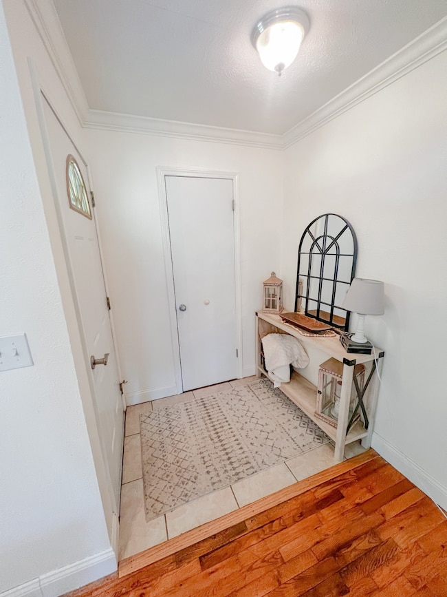 1028 S Curtis St, Welch, OK 74369 - photo 4