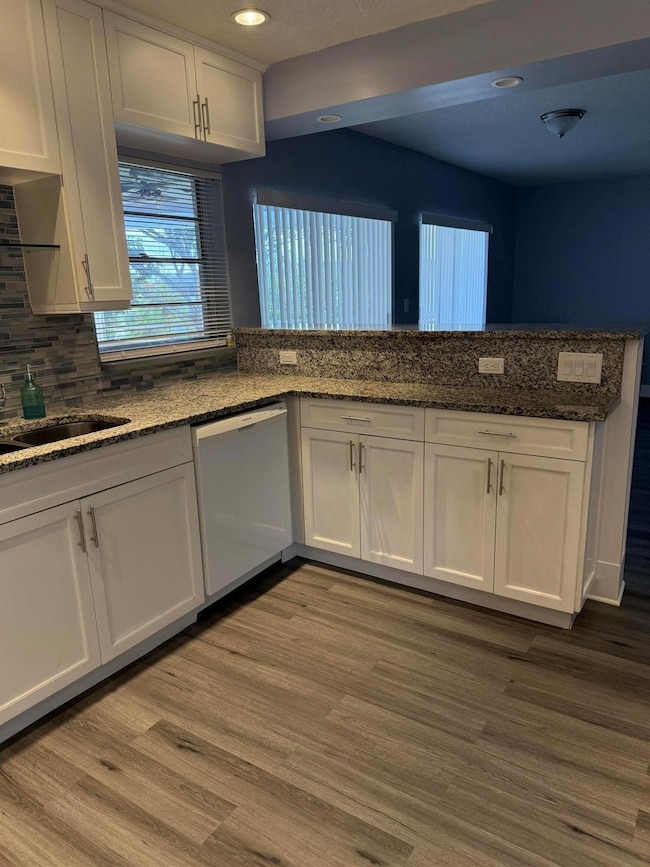 1 Greenway Village N unit 205, Royal Palm Beach, FL 33411 - photo 6