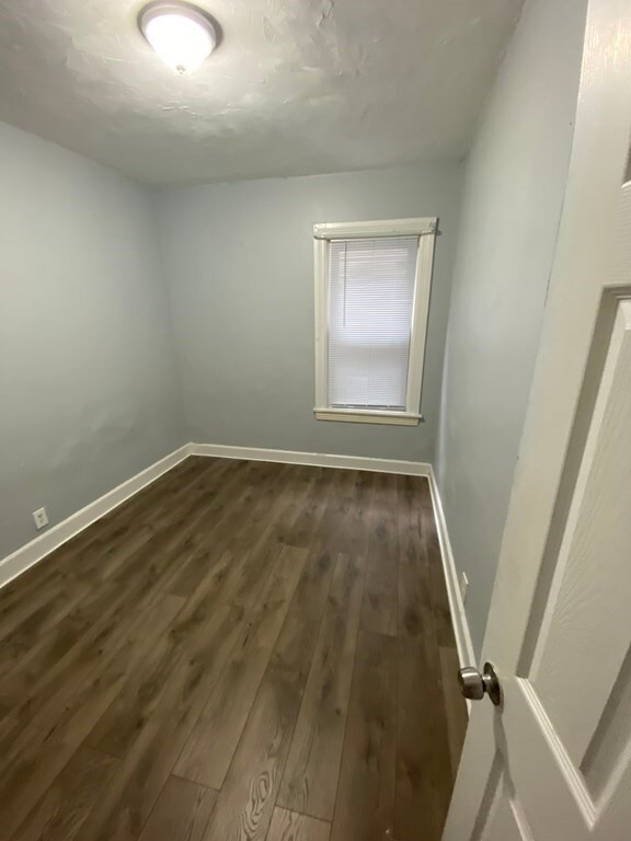 502 4th St unit 1R, Fall River, MA 02721 - photo 6