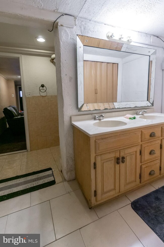 602 S 19th St, Reading, PA 19606 - photo 4