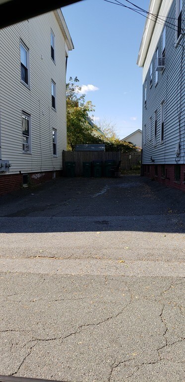 8 Sargents Ct, Lynn, MA 01905 - photo 4