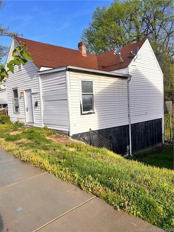 Sideview of home