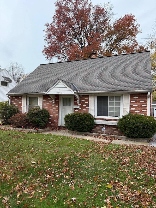 23337 Williams Ave, Euclid, OH 44123 - photo 3