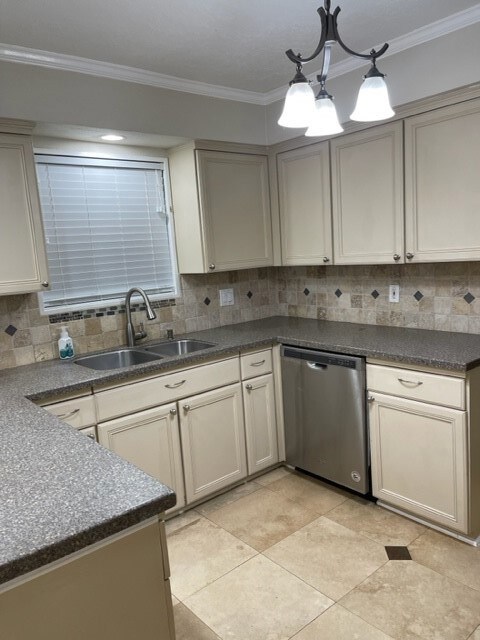 1010 Terrace Dr, Alvin, TX 77511 - photo 5