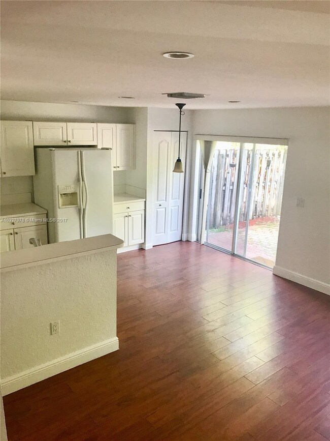 11631 NW 51st Ln, Doral, FL 33178 - photo 4