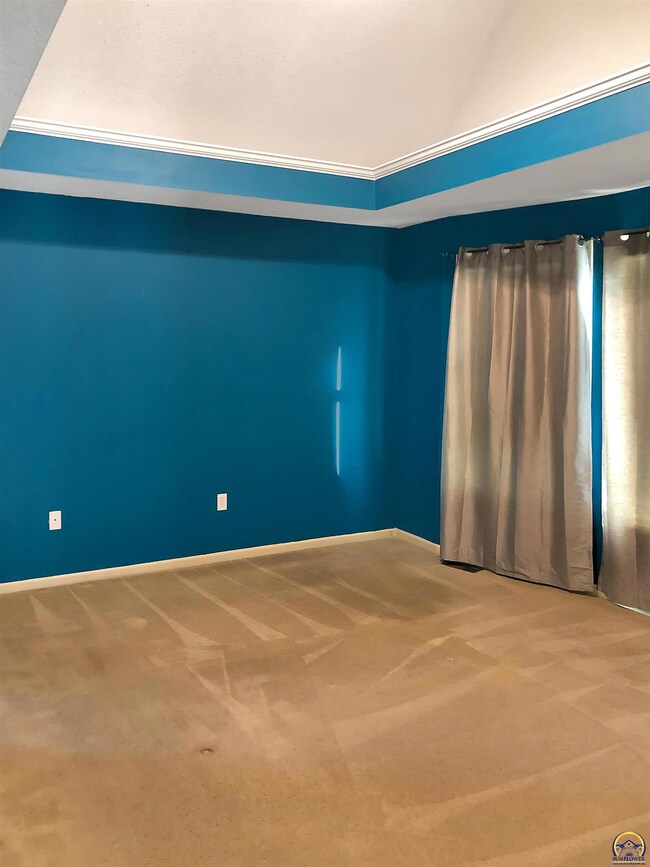 21513 W 52nd St, Shawnee, KS 66226 - photo 7