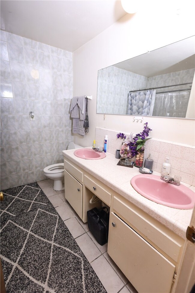 16214 Mckinley Ave, Carson, CA 90746 - photo 7