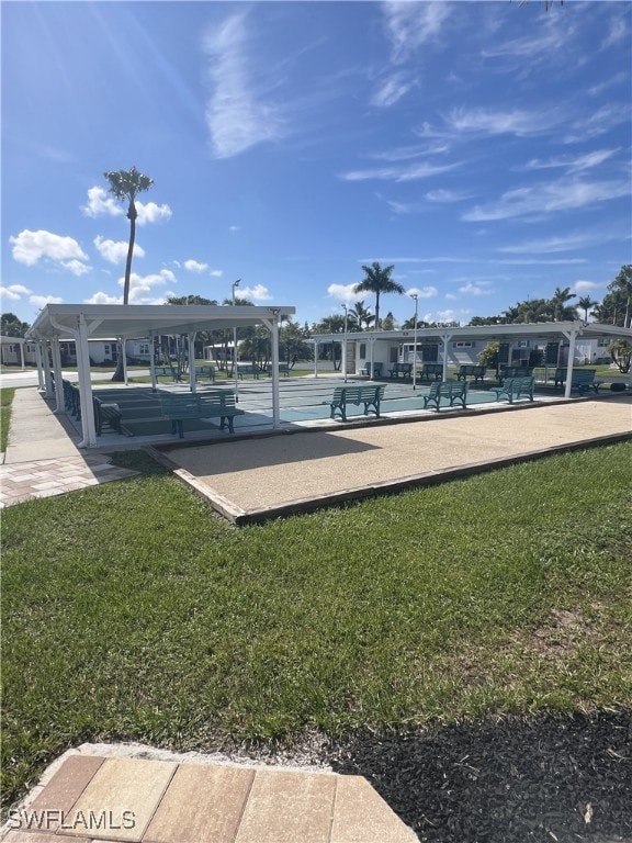 Community shuffleboard